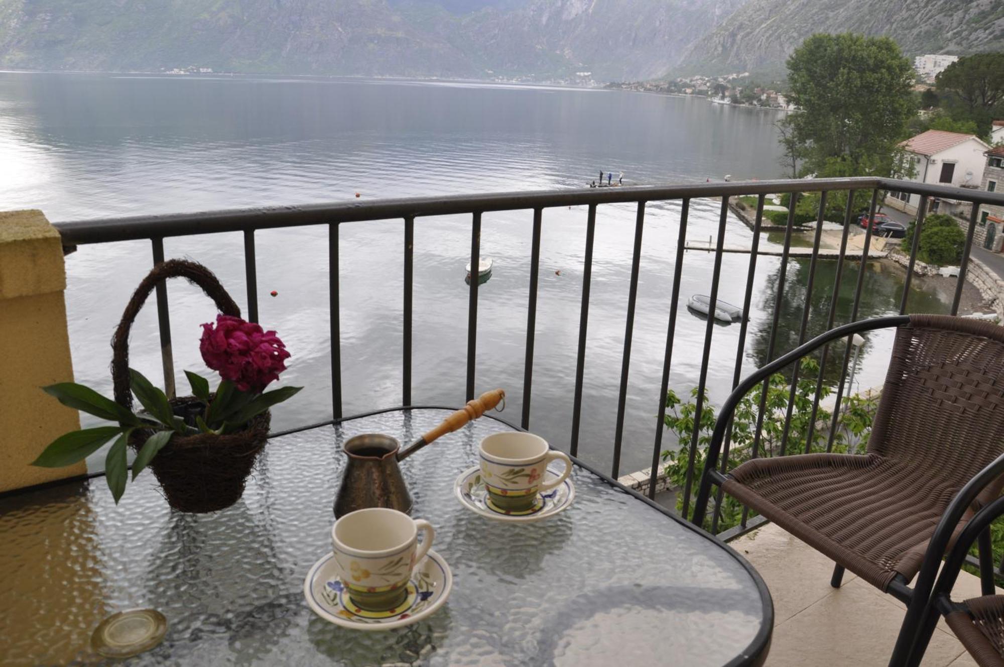 Apartment Ivanisevic 2 Kotor Exterior foto