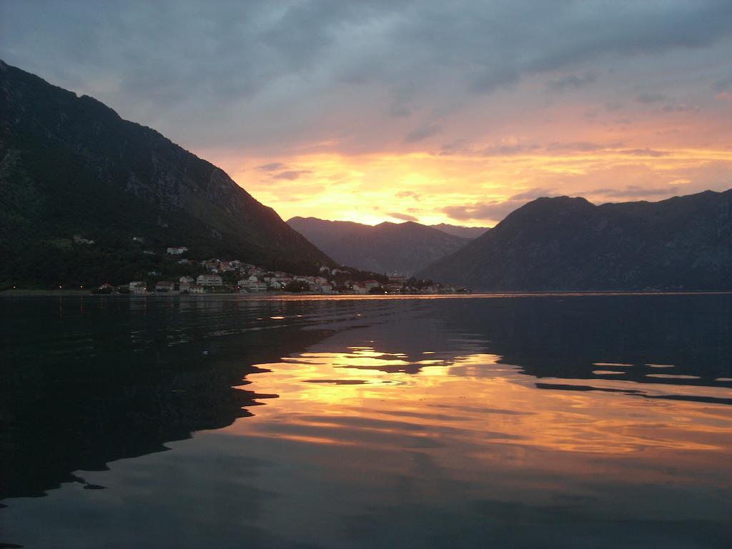 Apartment Ivanisevic 2 Kotor Exterior foto